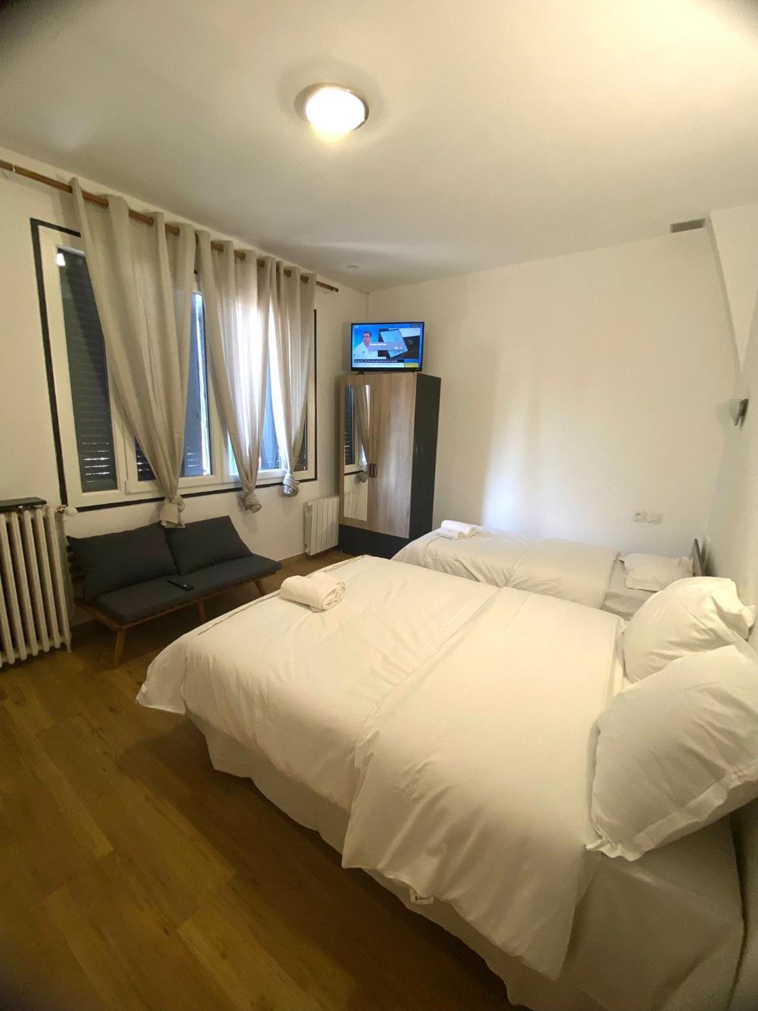 Hotel & Restaurant Isvara Breteuil Dış mekan fotoğraf