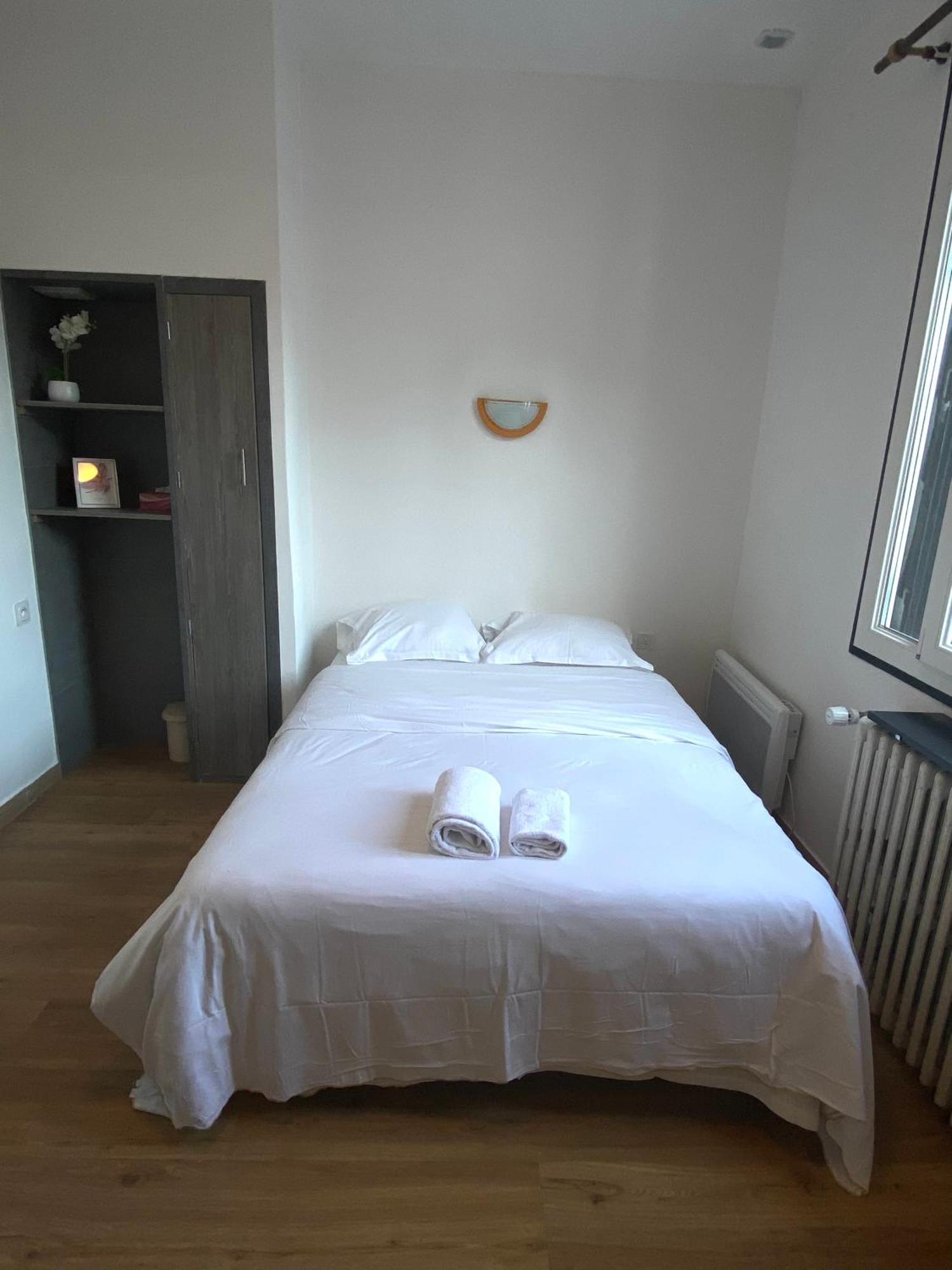 Hotel & Restaurant Isvara Breteuil Dış mekan fotoğraf